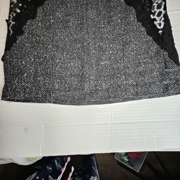 G.I.L.I Women Tweed Lace Accent Pencil Skirt Size Large - Picture 4 of 14